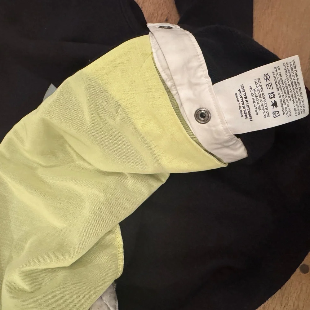 Nike Black White Cropped Sweatshirt